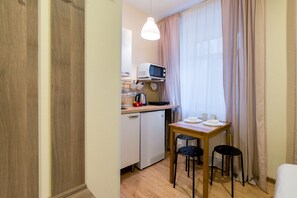 Classic-huoneisto, 1 keskisuuri parisänky, tupakointi kielletty | Työpöytä, äänieristys, silitysrauta/-lauta, ilmainen Wi-Fi