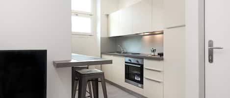 Apartment, 1 Bedroom | Private kitchen | Fridge, oven, stovetop, espresso maker