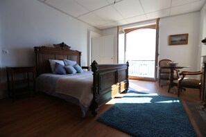 Habitación doble, 1 cama Queen size, para no fumadores, vista al lago (Le Jaman) | Ropa de cama de alta calidad, insonorización y wifi gratis