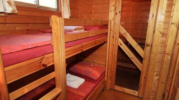 Berços grátis, Wi-Fi de cortesia, roupa de cama