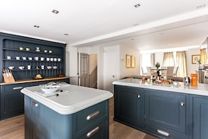 Pembroke | Private kitchen