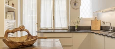 Apartment, 2 Bedrooms | Private kitchen | Full-size fridge, microwave, oven, stovetop