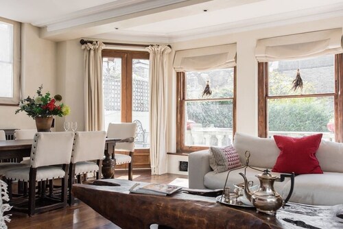 Chelsea Luxury Dream with garden