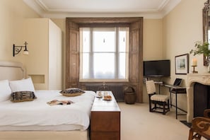 2 chambres, literie de qualité supérieure, ameublement personnalisé