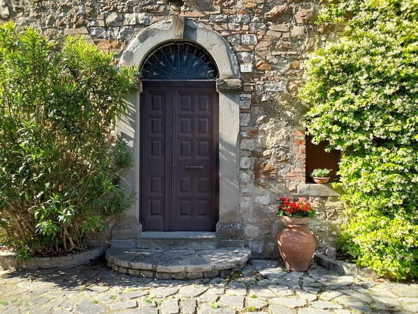 Exterior detail - Typical Umbrian farmhouse - Exclusive (Todi)