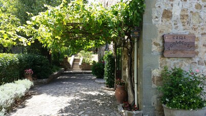 Typical Umbrian farmhouse - Exclusive