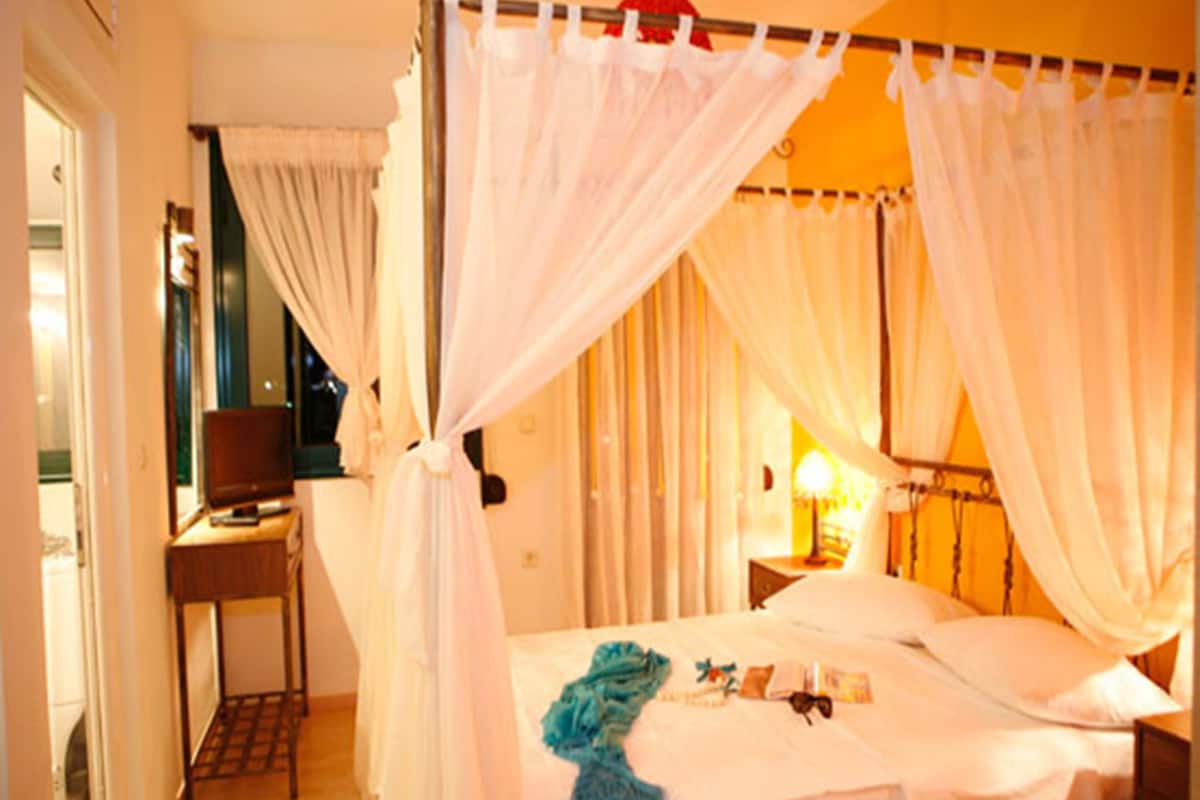 1 Schlafzimmer, Bügeleisen/Bügelbrett, Bettwäsche