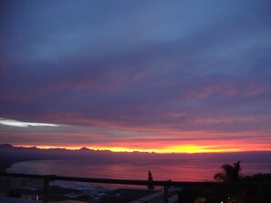 Luxury Apartment, 3 Bedrooms, Ocean View | Beach/ocean view