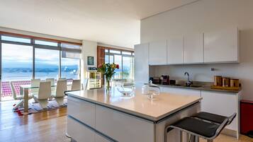 Luxury Apartment, 3 Bedrooms, Ocean View | Private kitchen | Full-sized fridge, microwave, oven, stovetop
