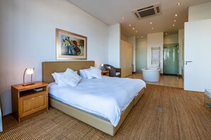 Luxury Apartment, 3 Bedrooms, Ocean View | 3 bedrooms, premium bedding, down duvets, Select Comfort beds - PENTHOUSE 230m2 ON THE SEA (Plettenberg Bay)