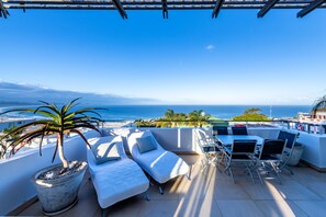 Luxury Apartment, 3 Bedrooms, Ocean View | Terrace/patio