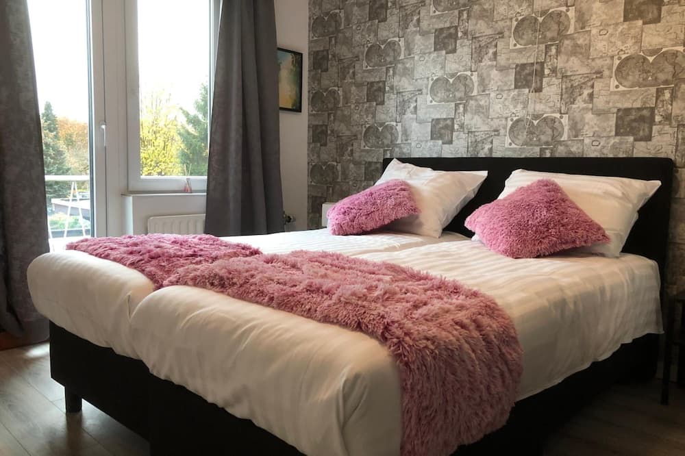Mimosa Hotel