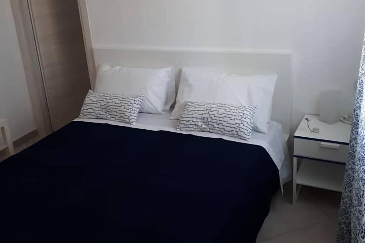 Minibar, rollaway beds, bed sheets