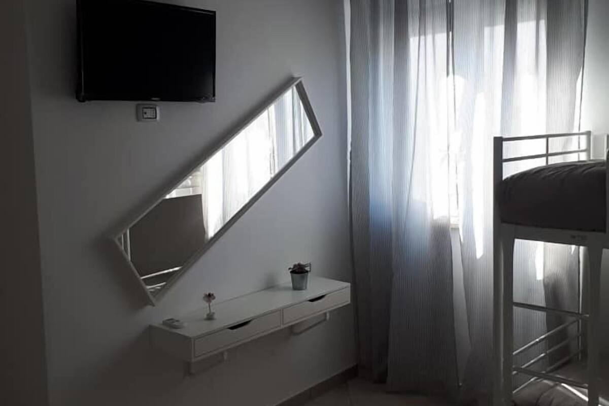 Minibar, rollaway beds, bed sheets