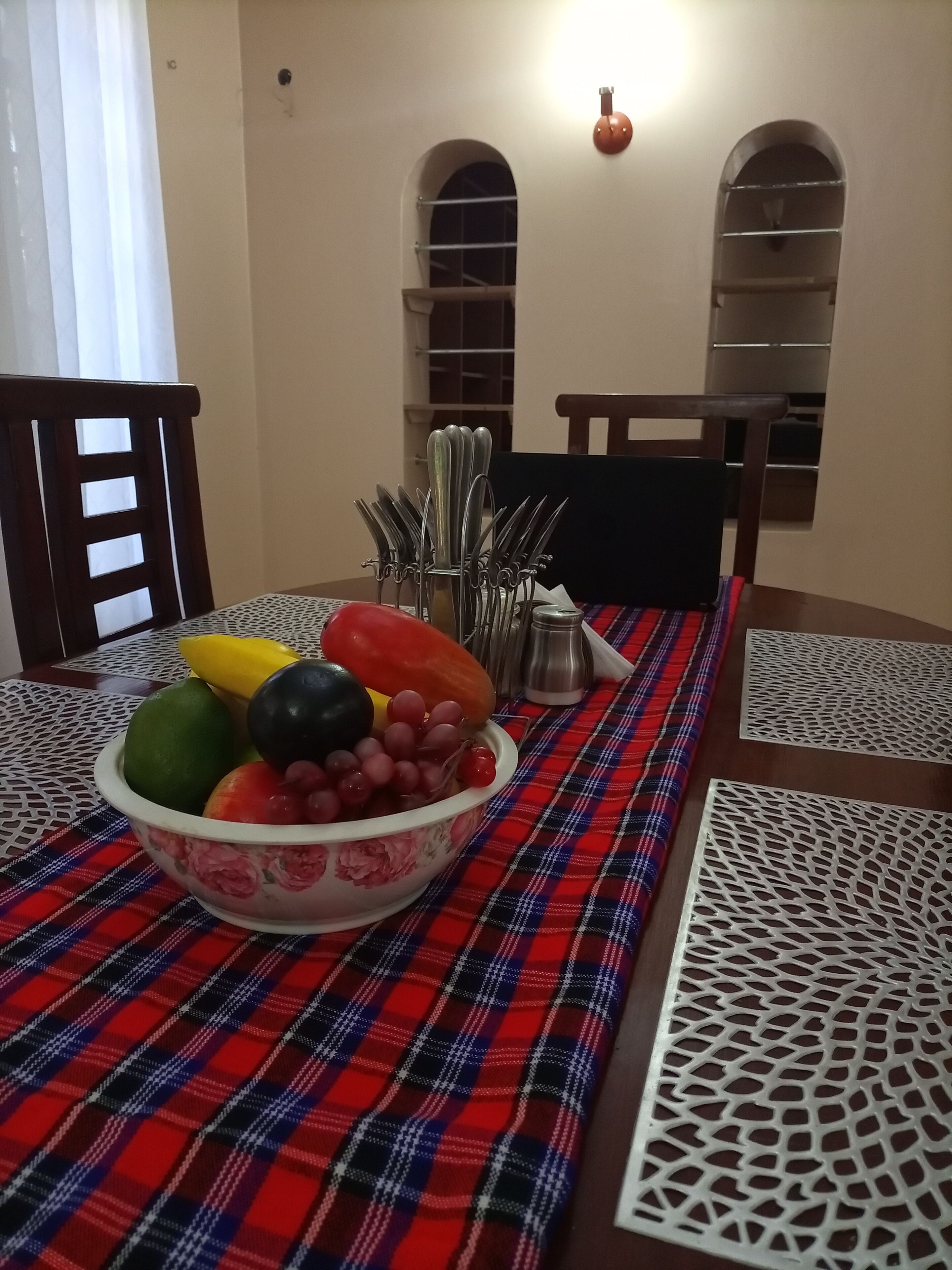 Twin Room | In-room dining