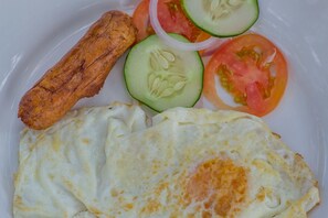 Frokost serveres