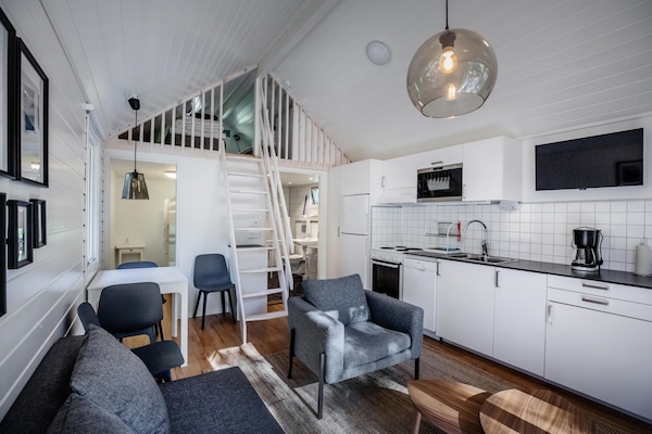 Family Cabin | 1 bedroom, soundproofing, free WiFi