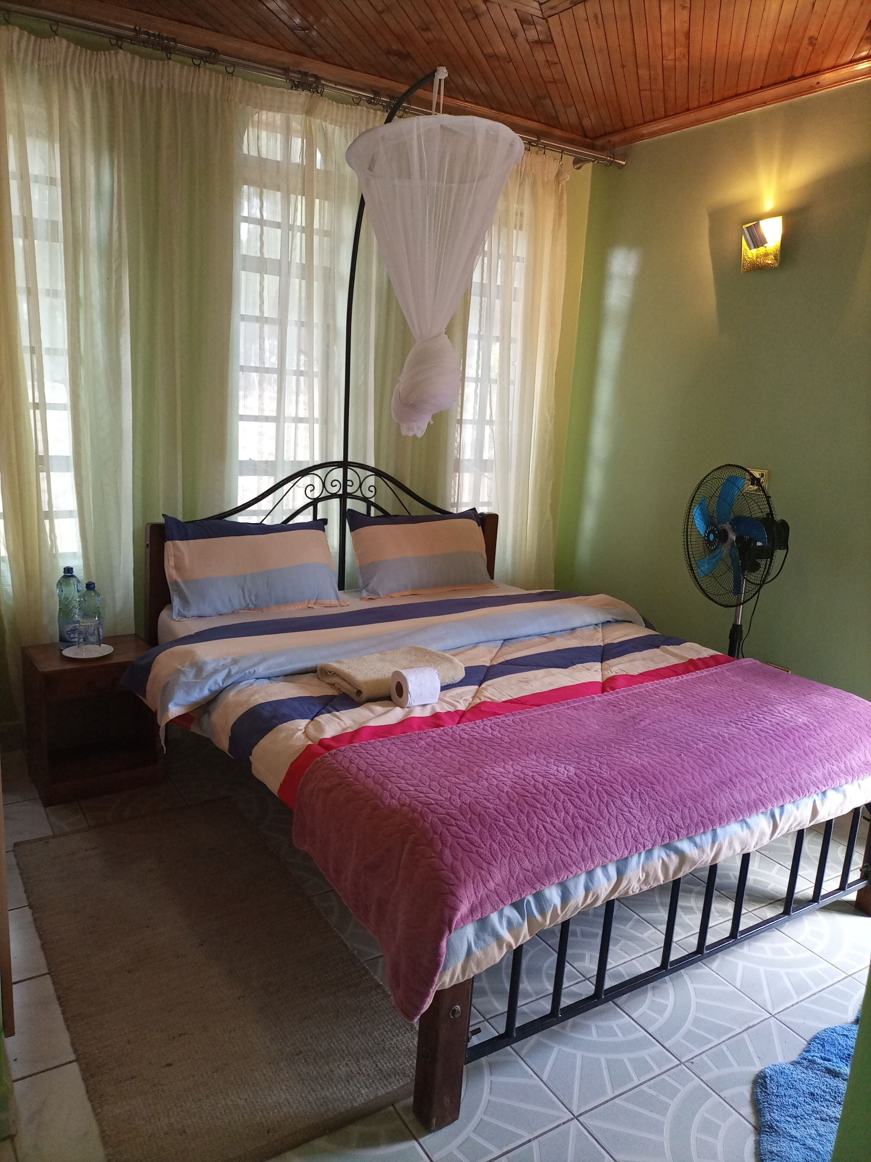 مكتب وأسرّة أطفال/رضّع وأسرّة قابلة للطي وواي فاي مجانًا