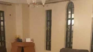 Televisión de 32 pulgadas con canales vía satélite