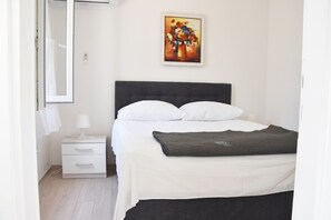 Apartment Vulicevic A2 (free private parking)