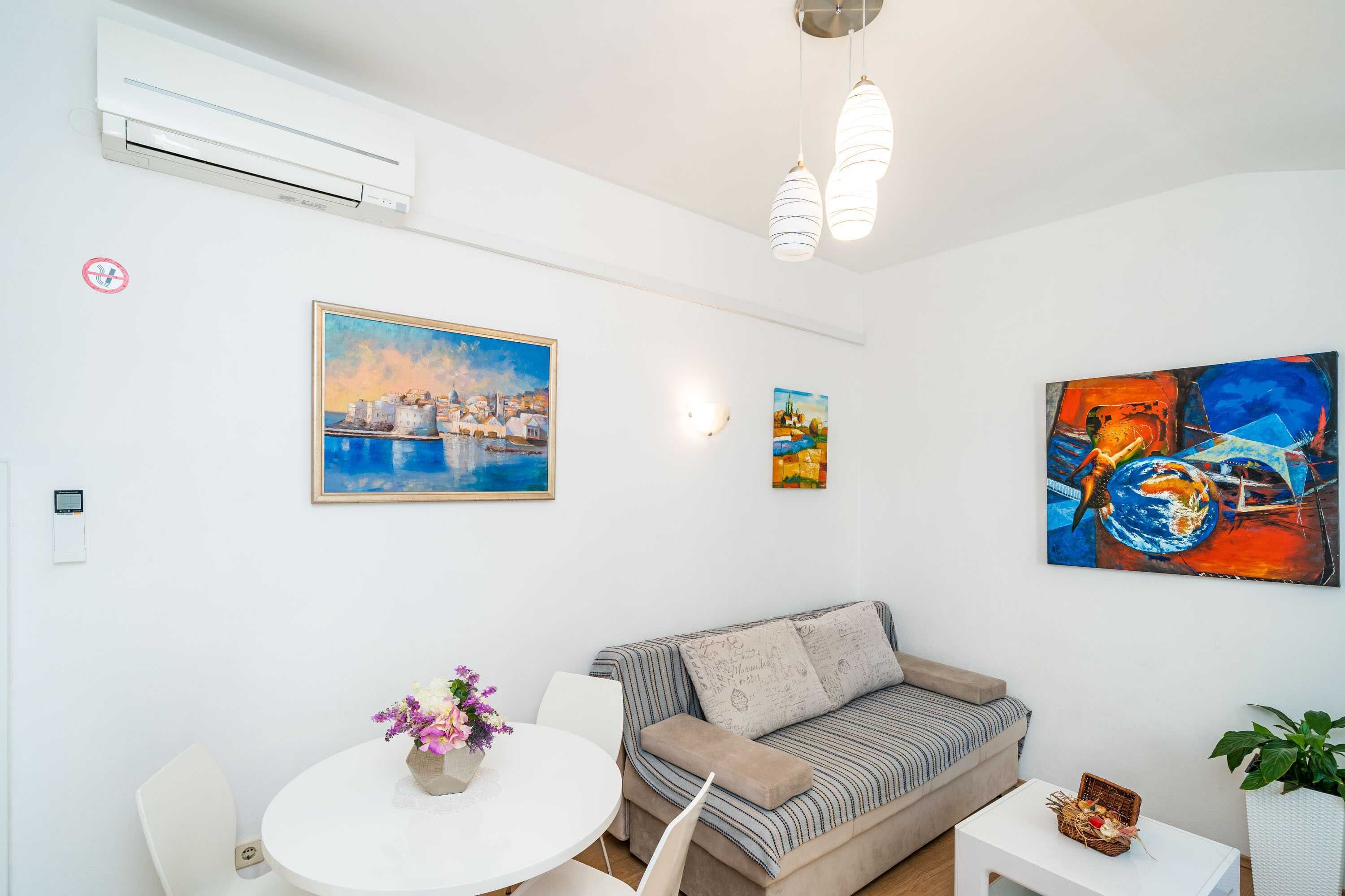 Apartment Vulicevic A2 (free private parking) | Coin séjour | Télévision à écran plat