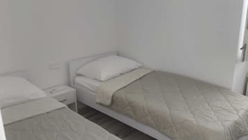 Apartamento (Apartments Dubrovnik Airport - Two Be) | 5 dormitorios, espacio para trabajar con un portátil, wifi