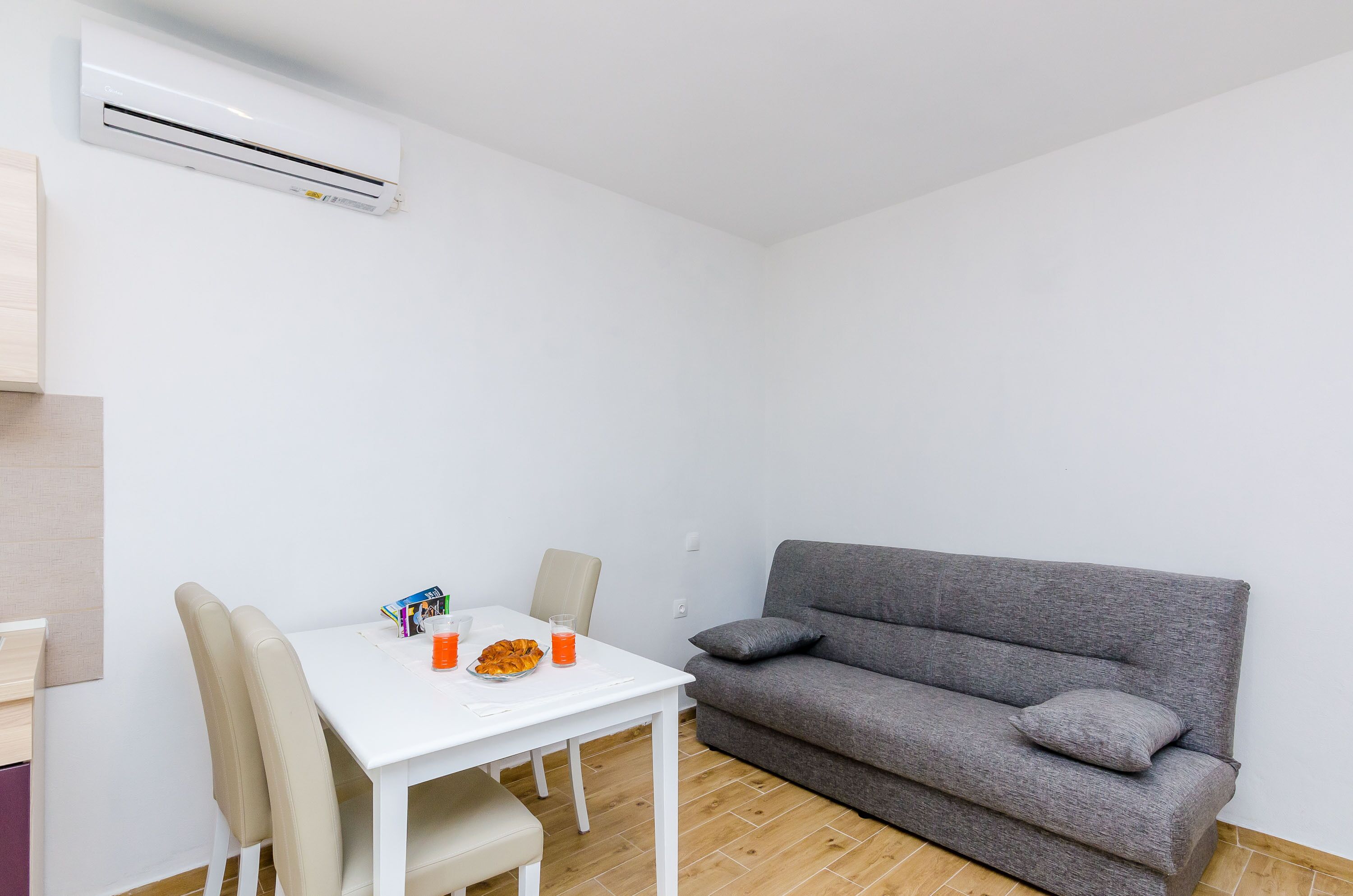Studio (Apartments Dubrovnik Airport - Studio) | Dining room