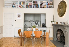 Interior - 2 Bedroom Apartment in Nottinghill (London)