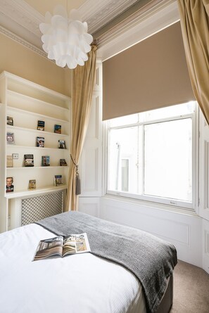 Clanricarde | Individually decorated, individually furnished, free WiFi, bed sheets - 2 Bedroom Apartment in Nottinghill (London)