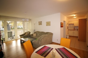Apartment | Living area | LED TV
