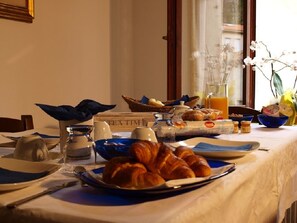 Free daily continental breakfast - Il Piccolo Principe B&B (Vittorio Veneto)