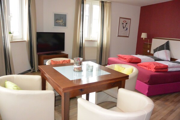 公寓 | 遮光布/窗簾、隔音、免費無線上網、床單