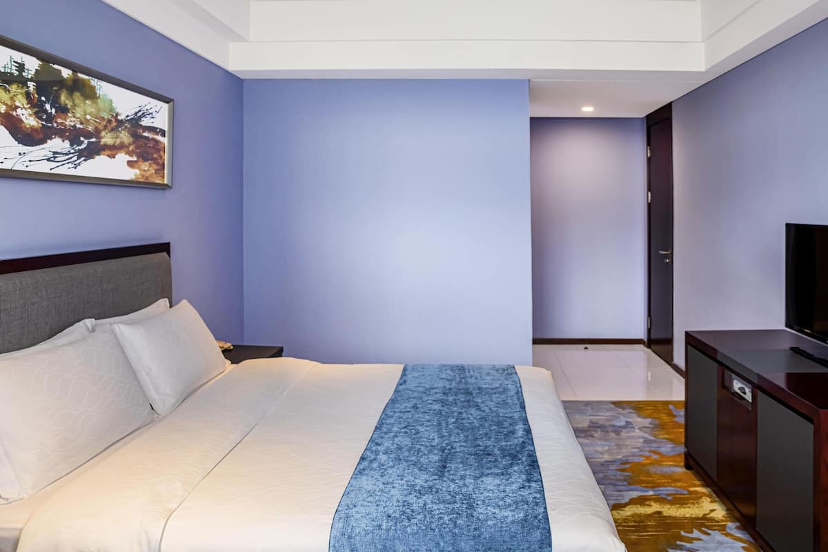 Suite superior, 1 llit de matrimoni gran | 1 dormitori, roba de llit d'alta qualitat i caixa forta a l'habitació