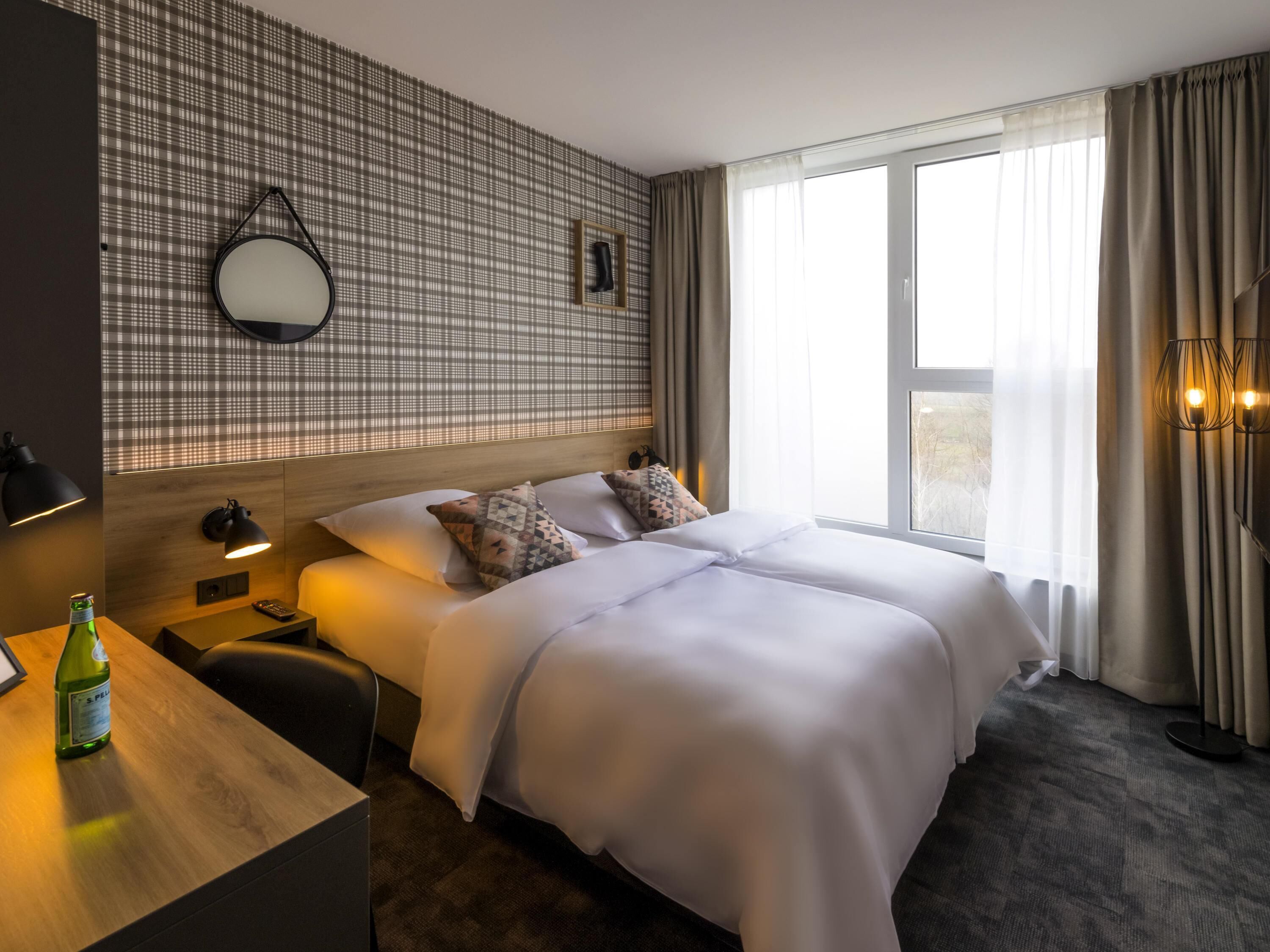 Superior Double Room, 1 Double Bed | Hypo-allergenic bedding, in-room safe, desk, blackout drapes