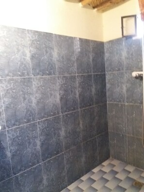 Shower, rainfall showerhead, towels