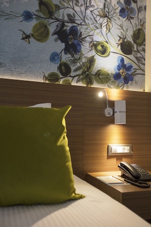 Minibar, in-room safe, desk, soundproofing