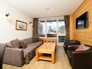 TV - Lovely apartment for 6 people with WIFI, TV and balcony (Les Boisses)