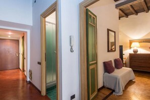 2 Schlafzimmer, Internetzugang, Bettwäsche