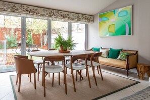 Dining - Rigault Road by onefinestay (London)