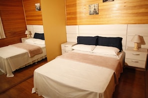 Iron/ironing board, bed sheets