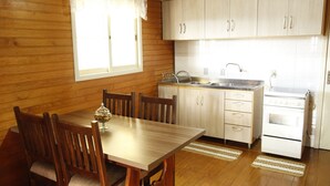Apartment, Mehrere Betten, Nichtraucher | Eigene Kochnische