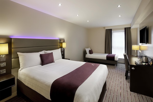 Family Triple Room | Bed sheets