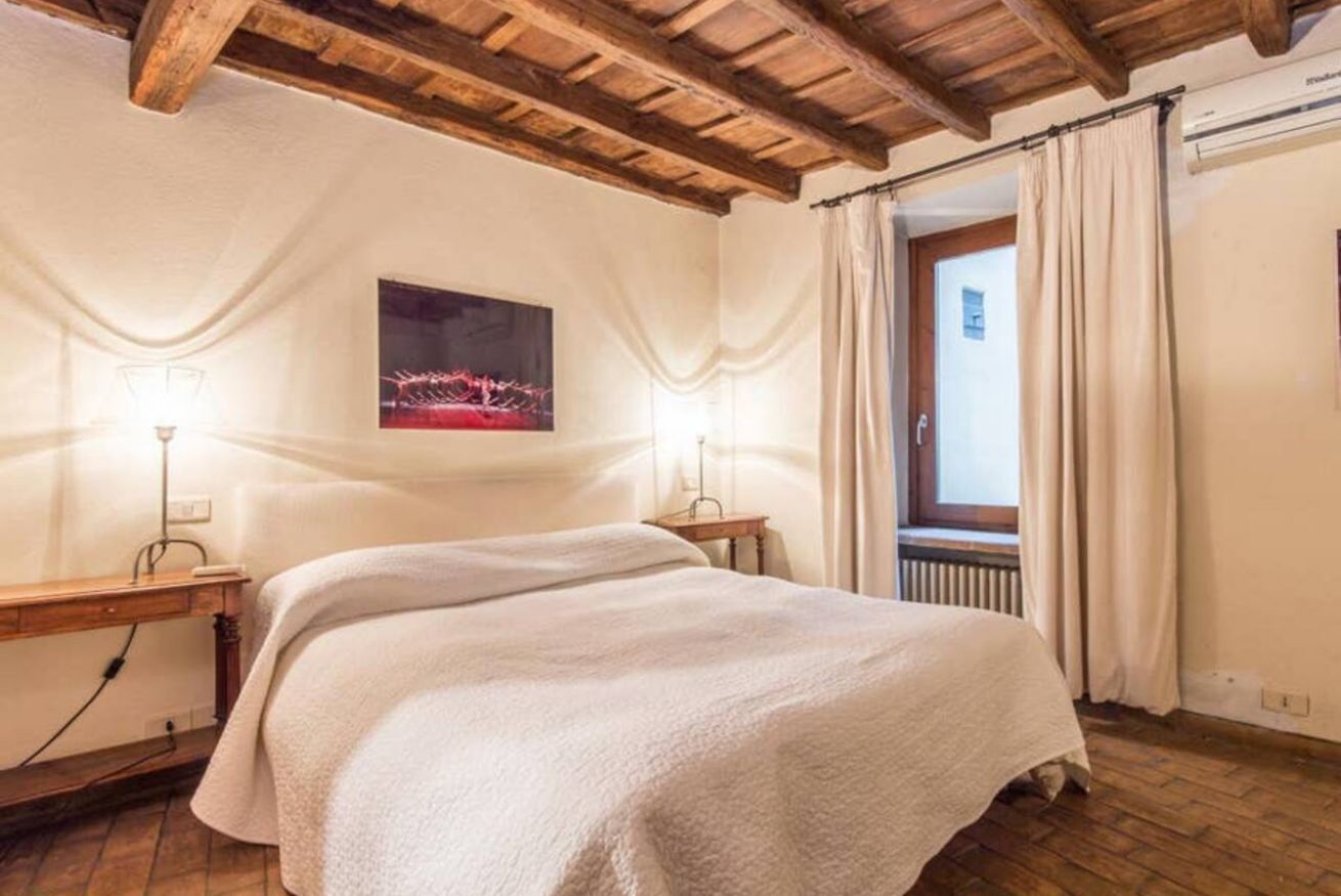 1 bedroom, desk, free WiFi, bed sheets