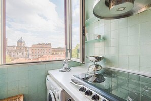 Kühlschrank, Ofen, Herdplatte, Geschirrspüler