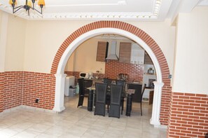 Comfort Double Room, Garden View | Private kitchen