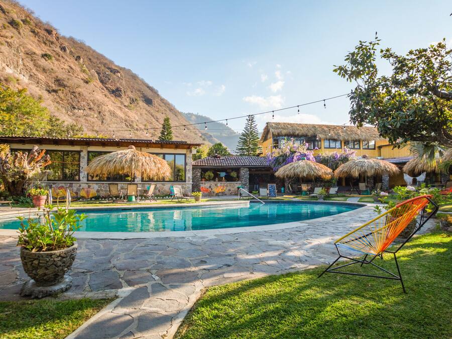 Kolam renang outdoor