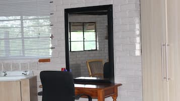 1 bedroom, premium bedding, desk, iron/ironing board
