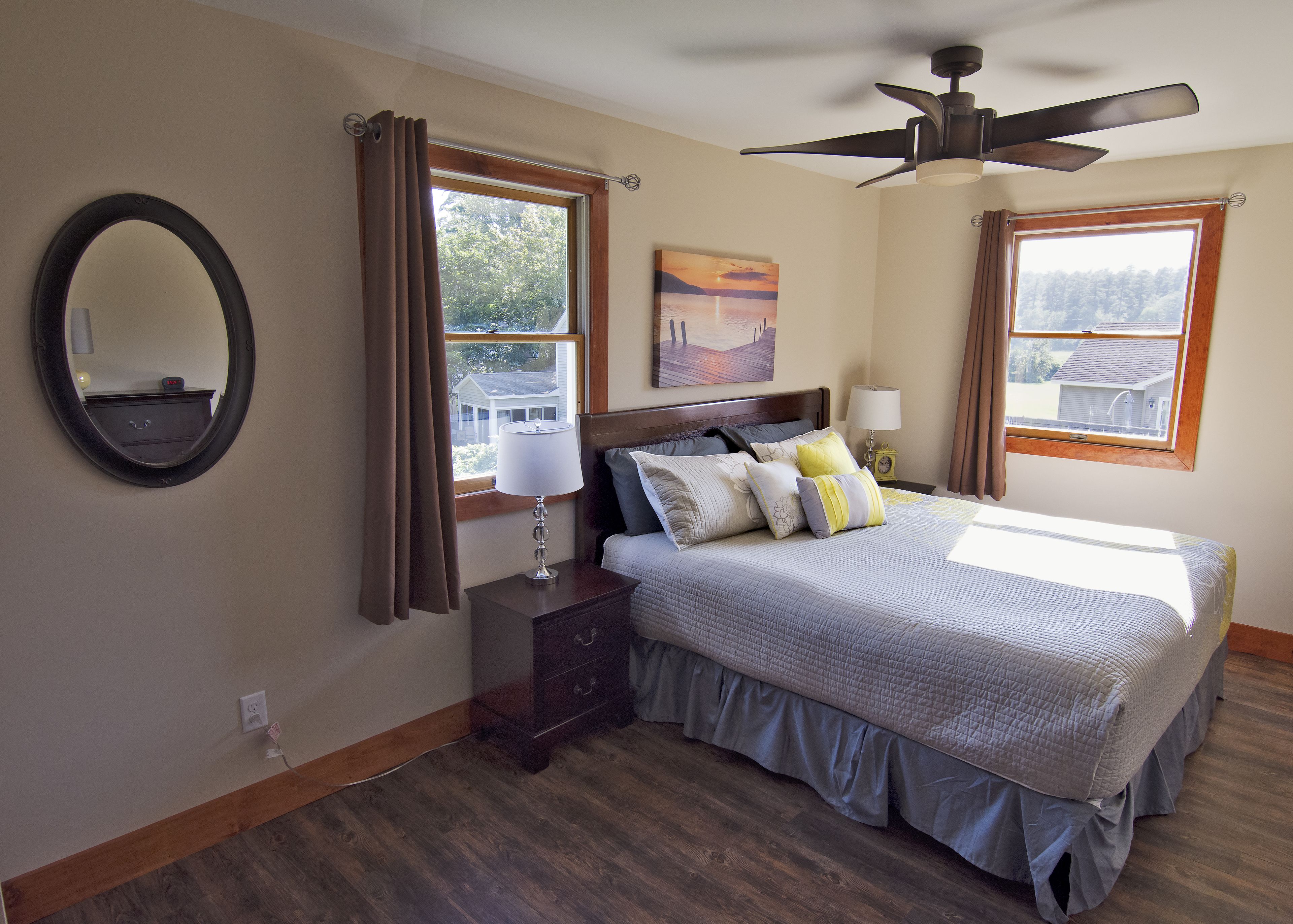 Main House Family Cottage  | 3 bedrooms, premium bedding, Select Comfort beds, individually decorated