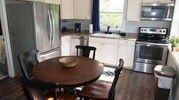 Backyard Cottage | 3 bedrooms, premium bedding, Select Comfort beds, individually decorated