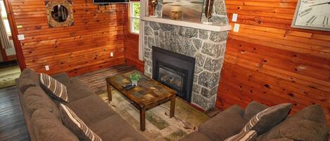 ChaumiÚre | Aire de séjour | Téléviseur à écran plat